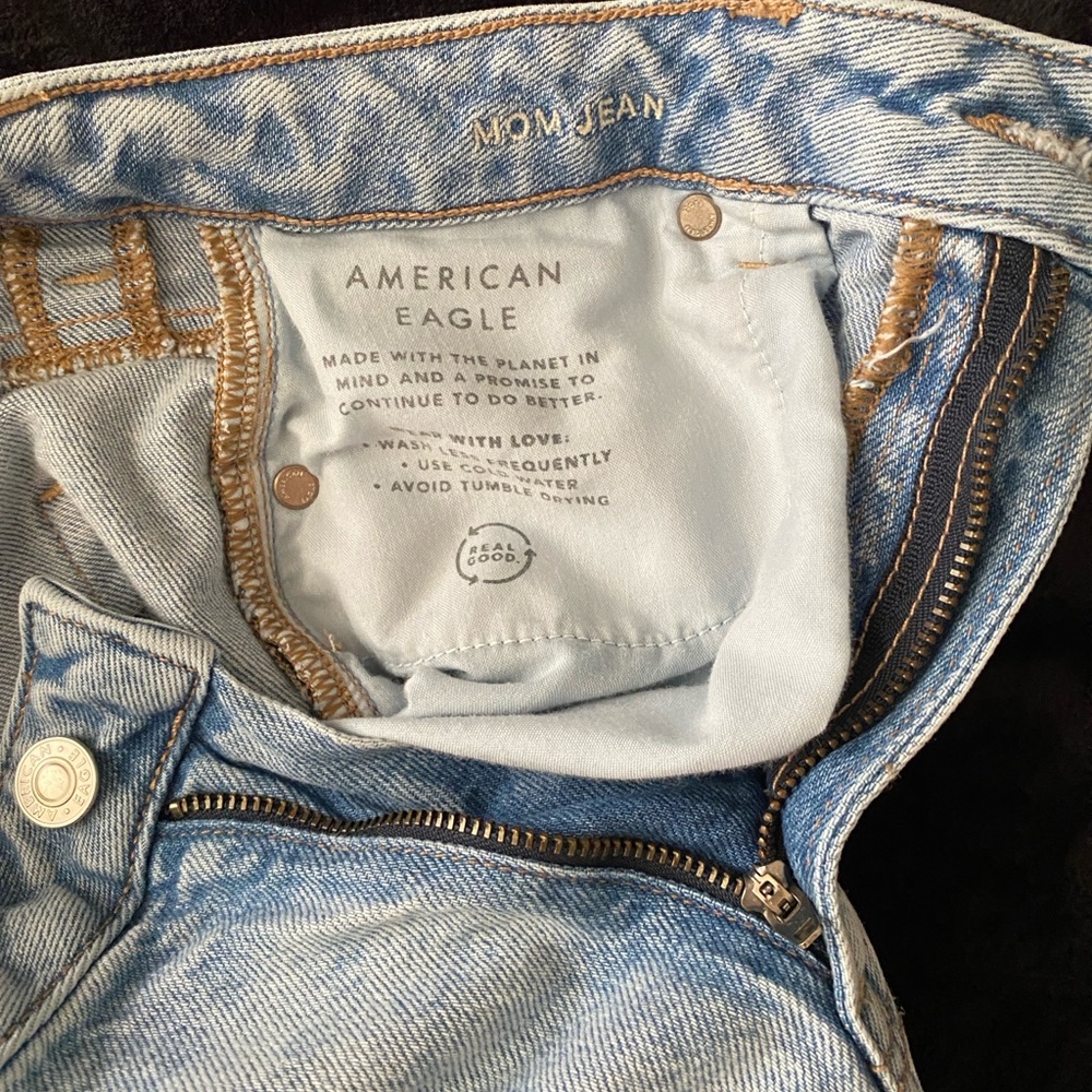American Eagle Outfitters Women's Light Blue Jeans Great condition